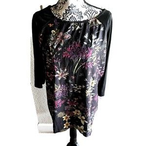 NWT Rivers 12 top Loose Fit Black Floral Blouse Top Zip Back Shirt